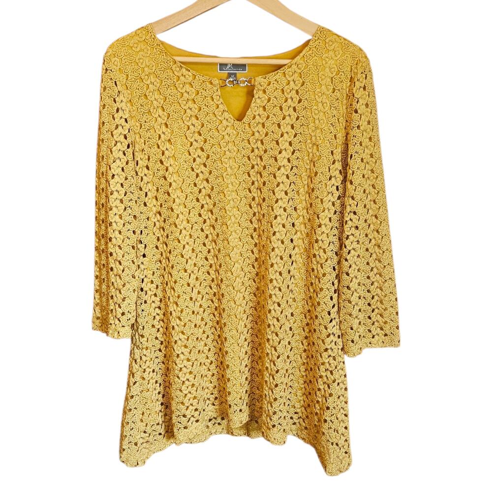 JM Collection Medium M Mustard Yellow Crochet Lace Rhinestone Keyhole Tunic Top